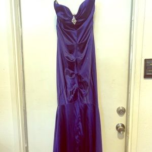 Formal trumpet style dress